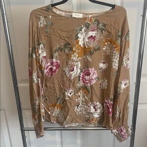 PLUS Floral Top